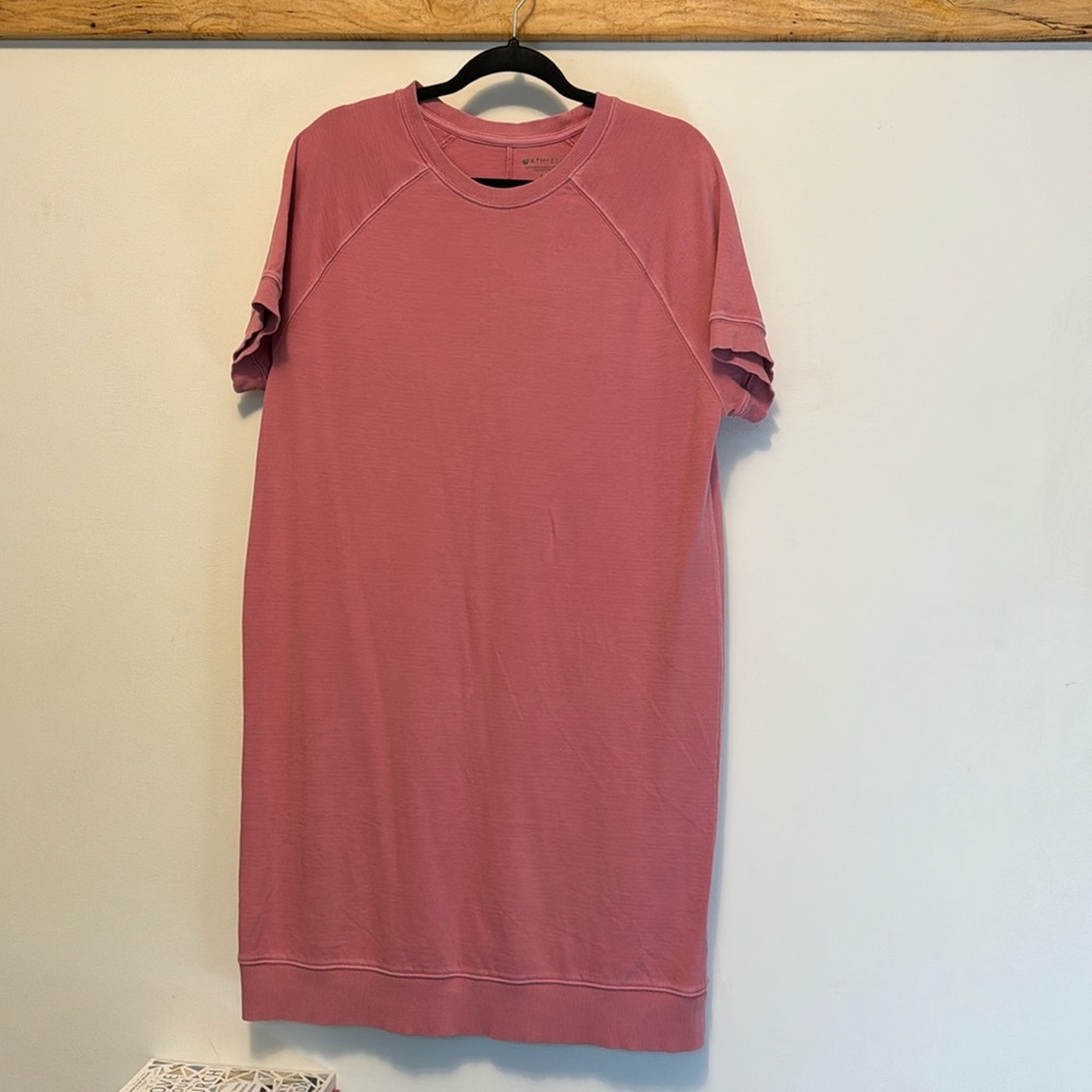 Athlete Medium short-sleeved tee shirt dress.
